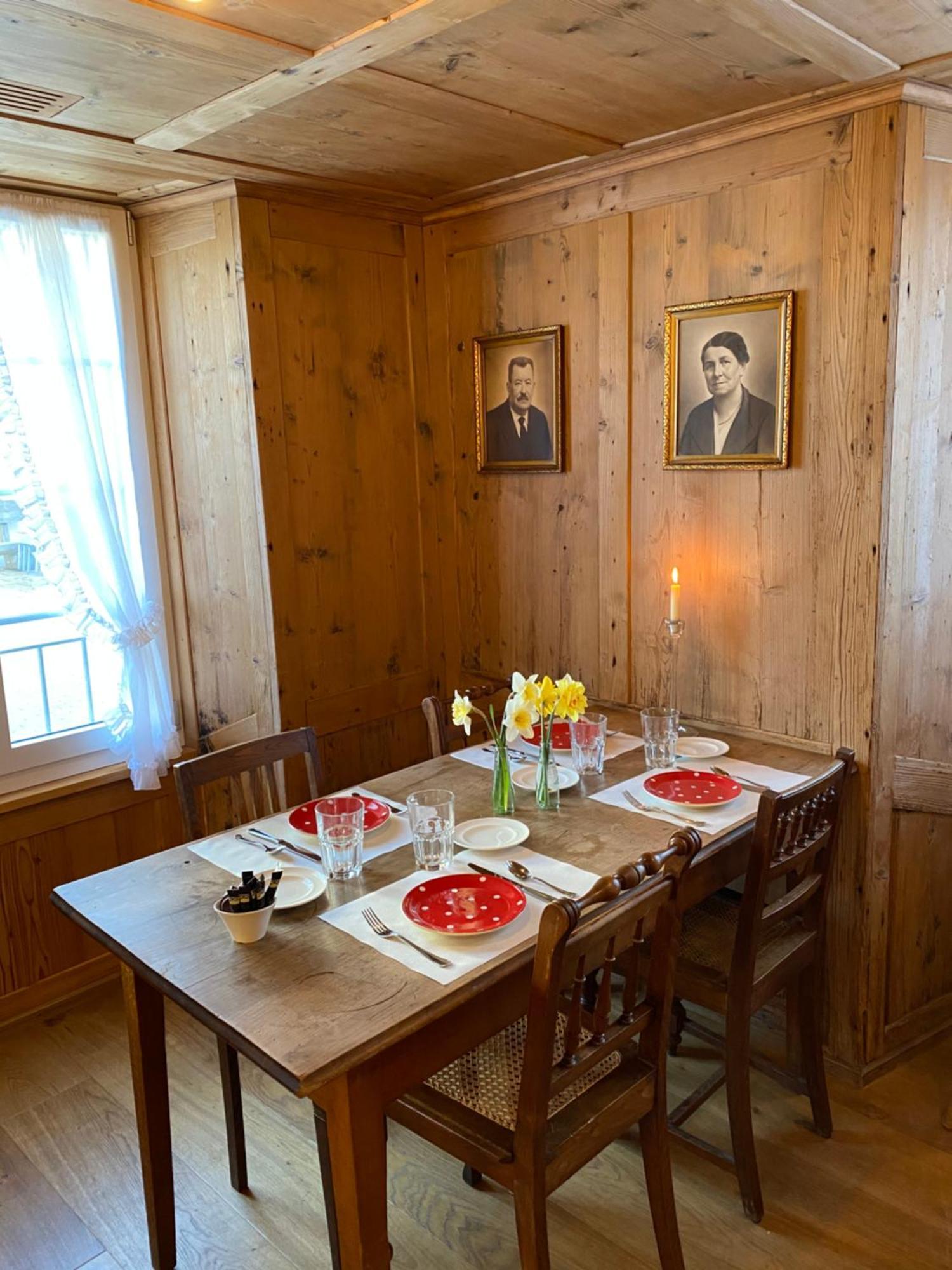 Gasthaus Zum Bauernhof Oberlunkhofen ภายนอก รูปภาพ