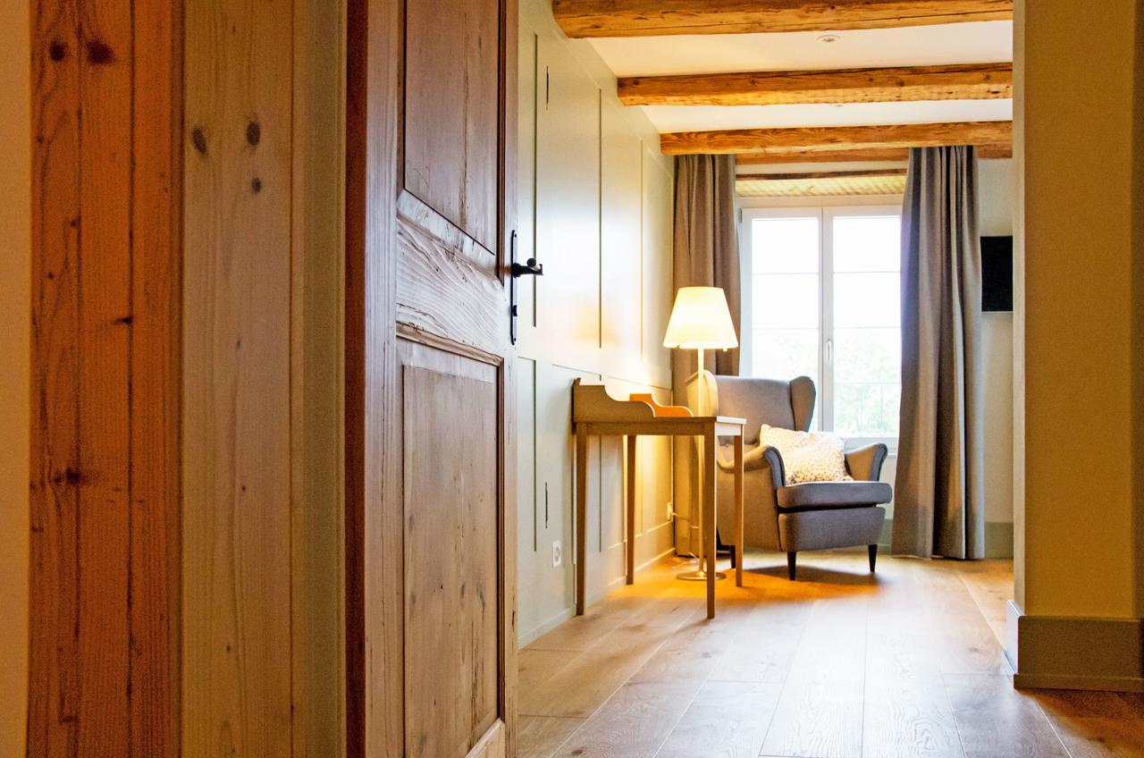 Gasthaus Zum Bauernhof Oberlunkhofen ภายนอก รูปภาพ